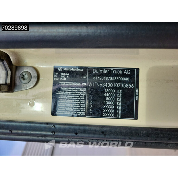 2023 Mercedes-Benz Actros 1848-42803473