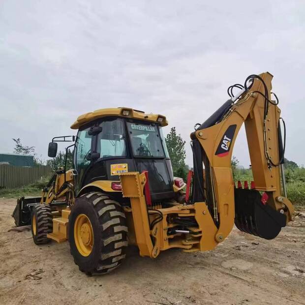 2023 Caterpillar 420F-42804135