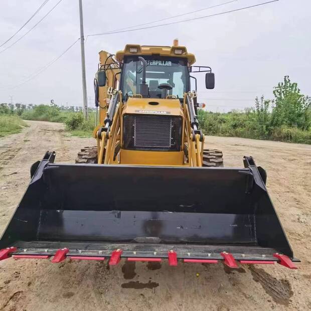2023 Caterpillar 420F-42804136