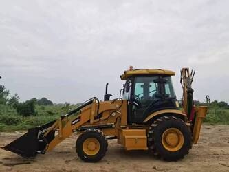 Image for BACKHOE LOADERS 2023 Caterpillar 420F