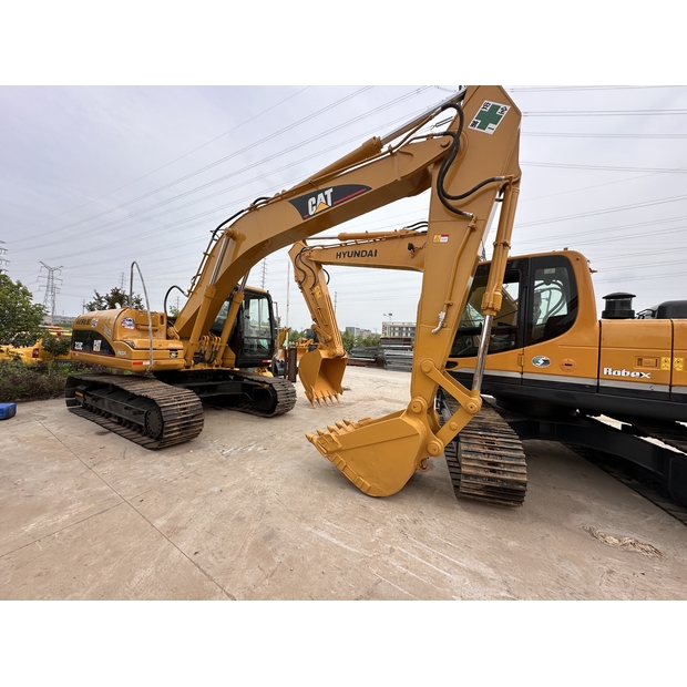 2023 Caterpillar 320C-42804152