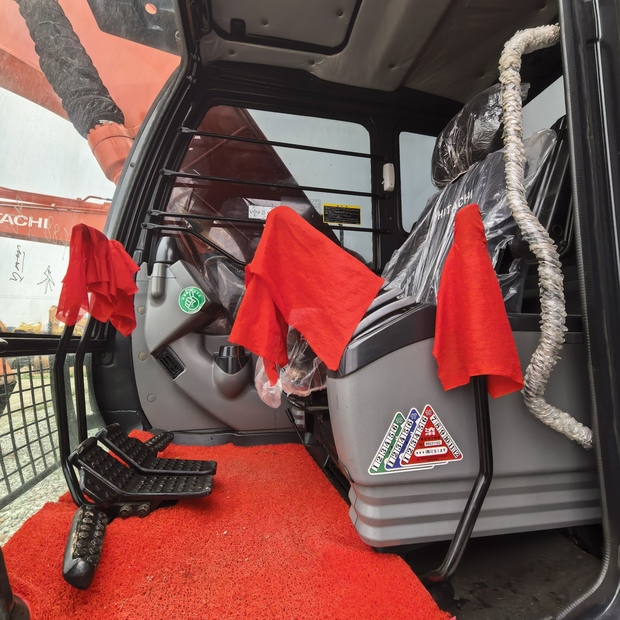 2024 هيتاشى ZX200-42804910