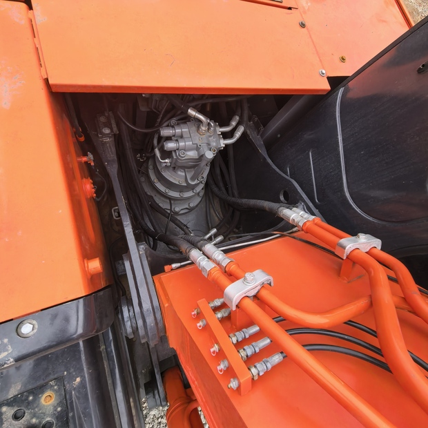 2024 هيتاشى ZX200-42804916