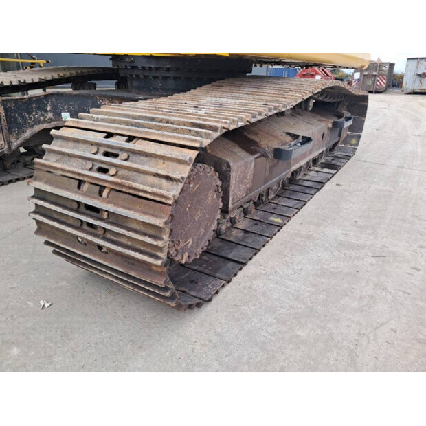 2018 Komatsu HB365LC-3 Hybrid-42805786