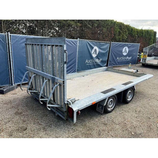 2015 Hapert HV-42806123