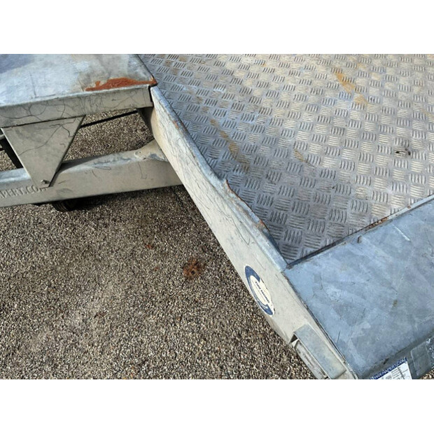 2015 Hapert HV-42806130
