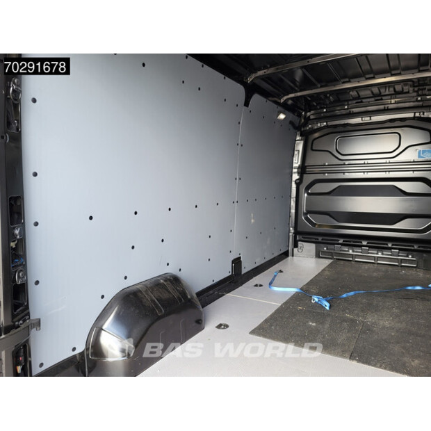 2025 Renault Master-42806704