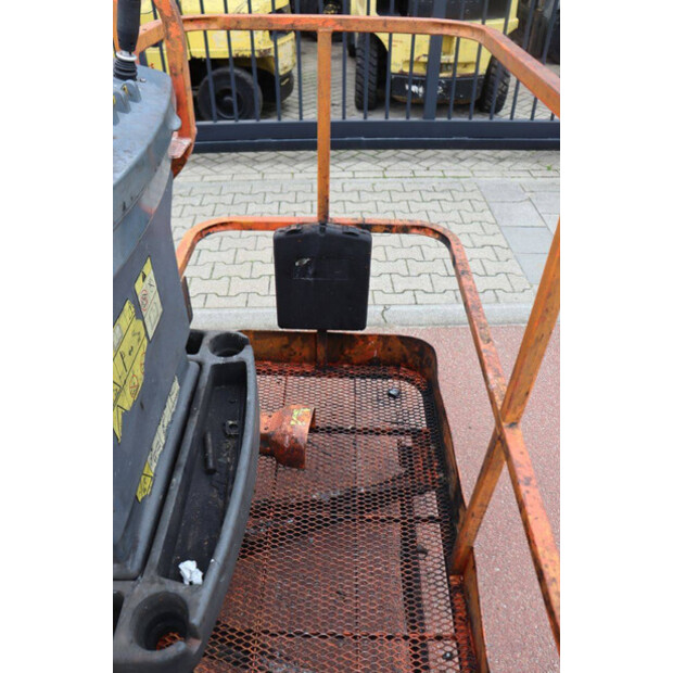 2014 JLG M450AJ-42807690