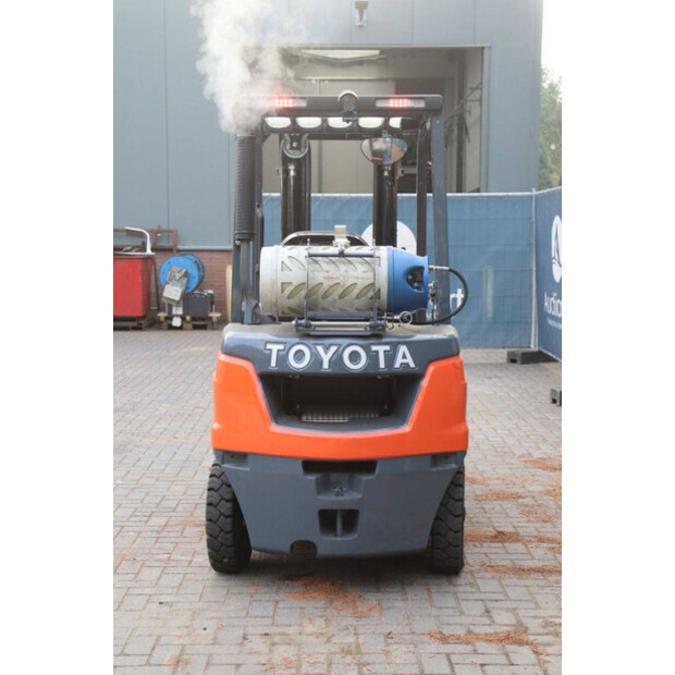 2022 Toyota 02-8FGF25-42808065