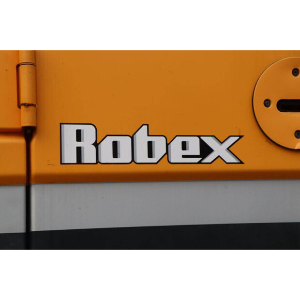 2016 هيونداي R160W-9A-42808339