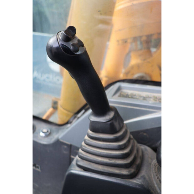 2016 هيونداي R160W-9A-42808374