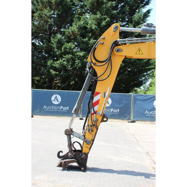 2012 Liebherr R 900 C LITRONIC-42808540