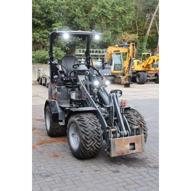 2020 GiANT G2200E X-TRA-42808826
