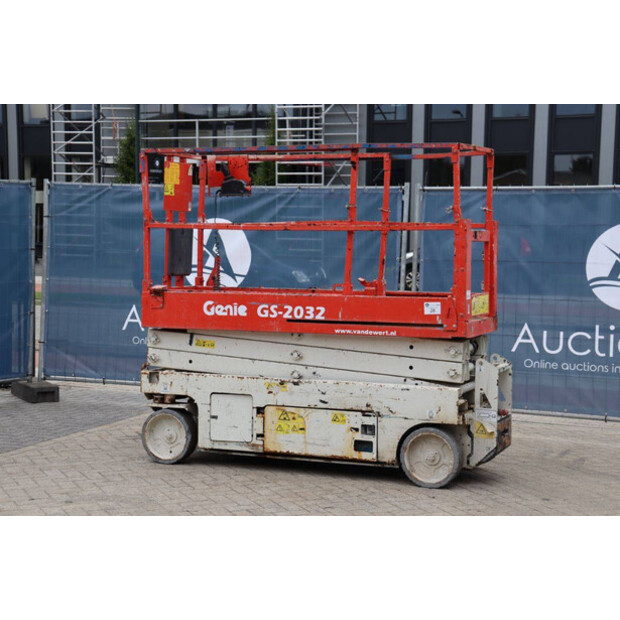 2011 Genie GS-2032-42809505