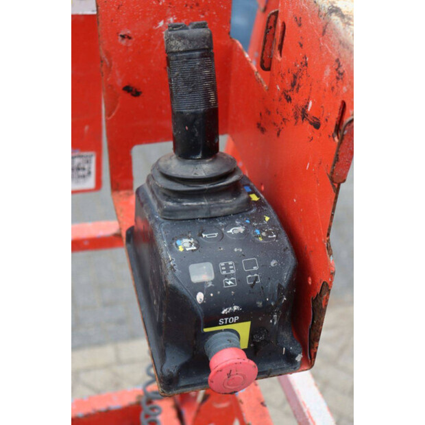 2011 Genie GS-2032-42809523