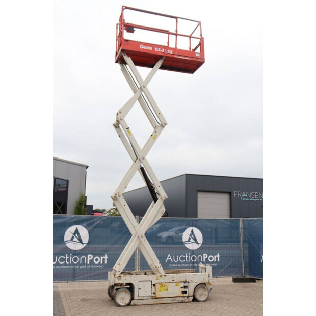 2011 Genie GS-2032-42809526