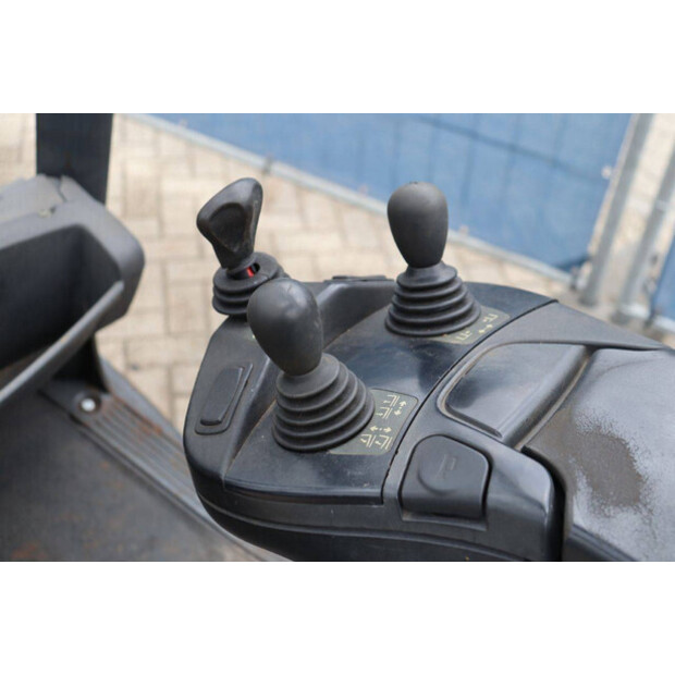 2014 Linde H25D-02-42809684