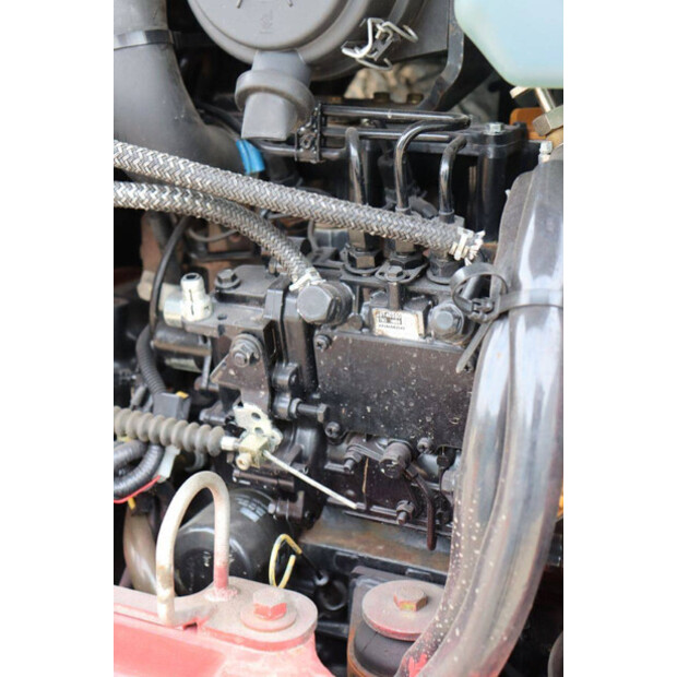 2014 تاكوتشي TB216-42809719