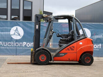 Image for FORKLIFTS 2014 Linde H25D-02