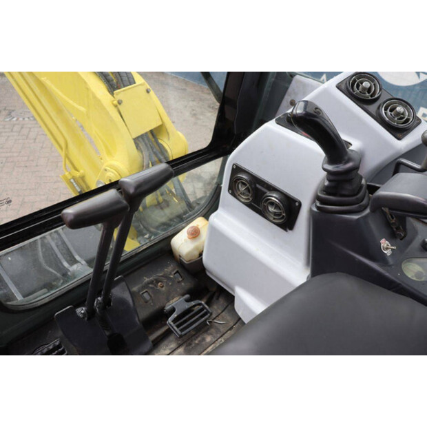 2014 YANMAR VIO55-5B-42810025