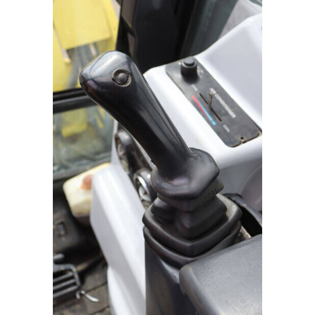 2014 YANMAR VIO55-5B-42810027