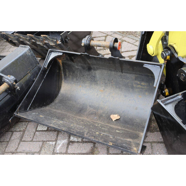 2014 YANMAR VIO55-5B-42810041