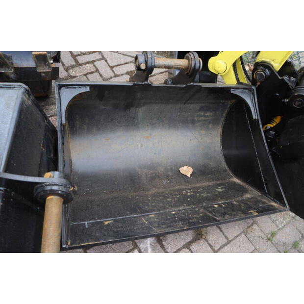 2014 YANMAR VIO55-5B-42810042