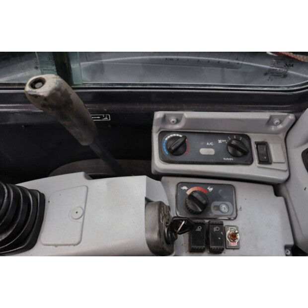 2020 كوبوتا U55-4-42810197
