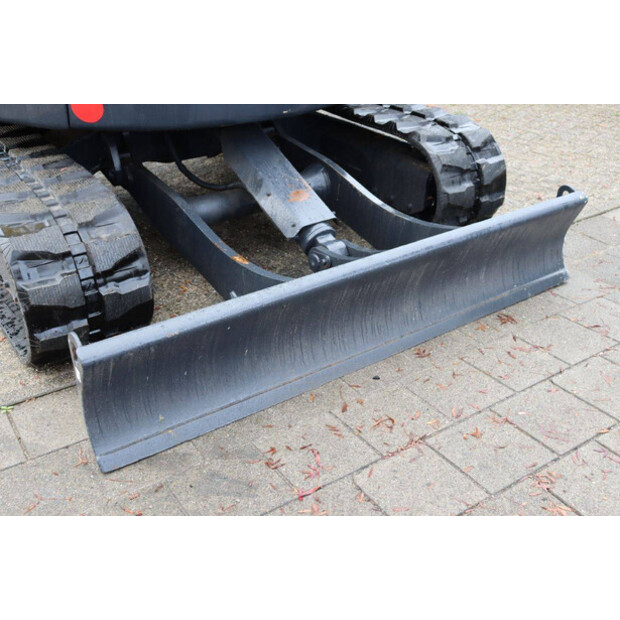 2017 YANMAR VIO80-42810352