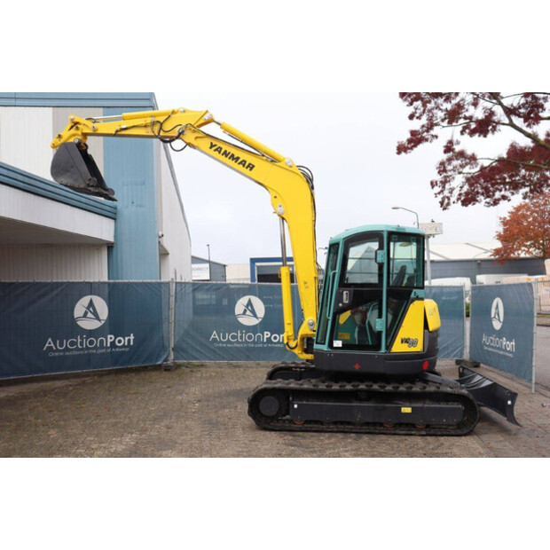 2017 YANMAR VIO80-42810363