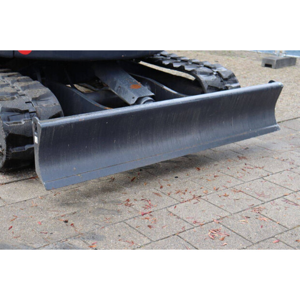 2017 YANMAR VIO80-42810365
