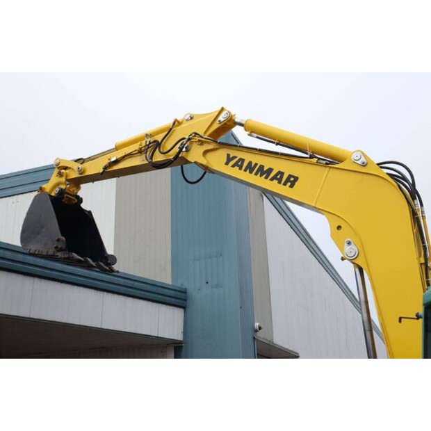 2017 YANMAR VIO80-42810366