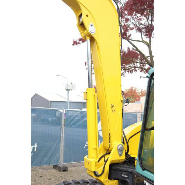 2017 YANMAR VIO80-42810367
