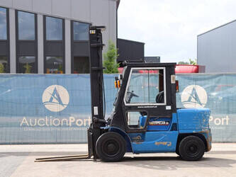Image de CHARIOTS ÉLÉVATEURS 2001 Caterpillar DP35K