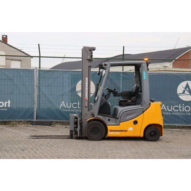 2018 Jungheinrich DFG 320s-42810564