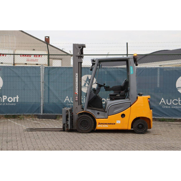 2018 Jungheinrich DFG 320s-42810565