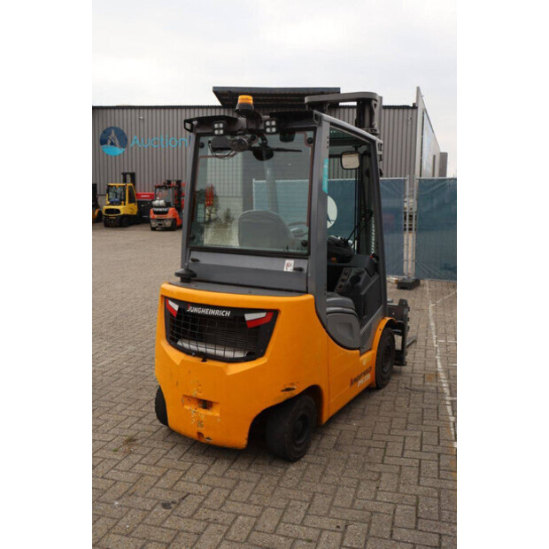 2018 Jungheinrich DFG 320s-42810569