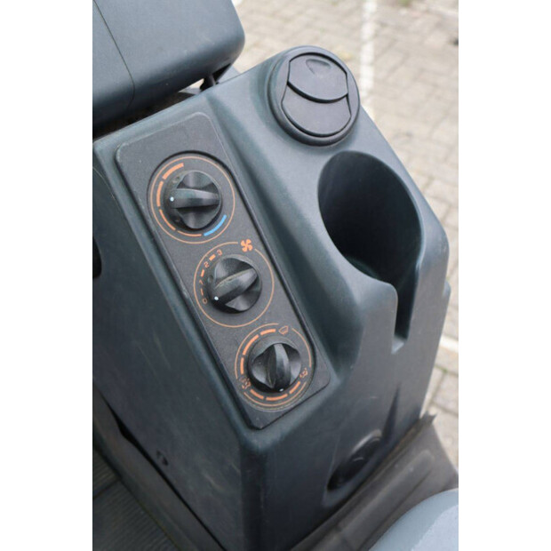 2018 Jungheinrich DFG 320s-42810594