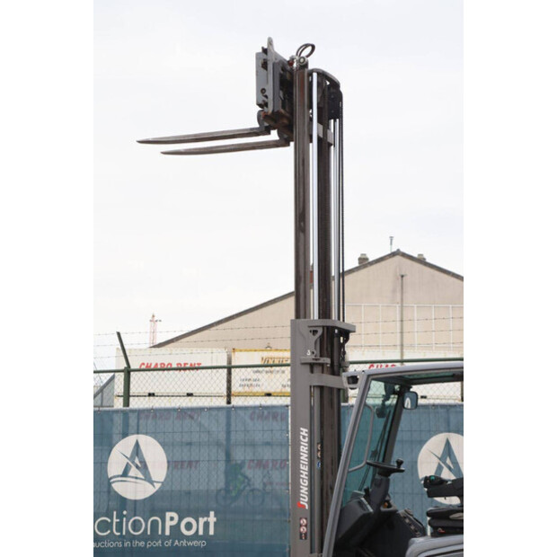 2018 Jungheinrich DFG 320s-42810604