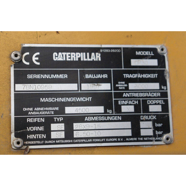 1997 Caterpillar DP30-42810617