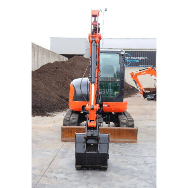 2020 KUBOTA U55-4-42810652