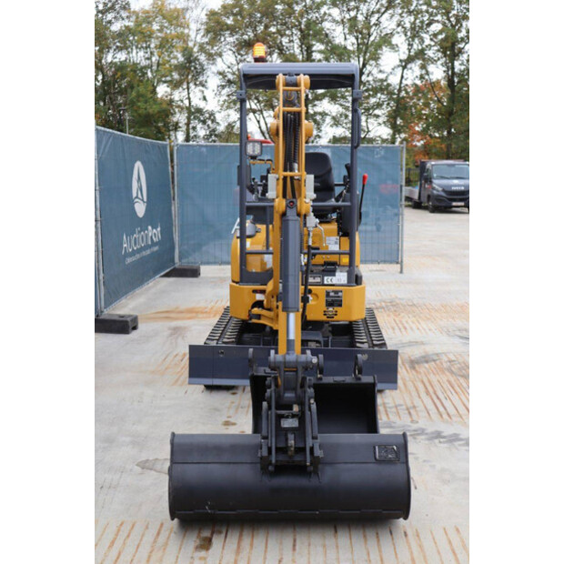 2025 XCMG XE18E-42811051