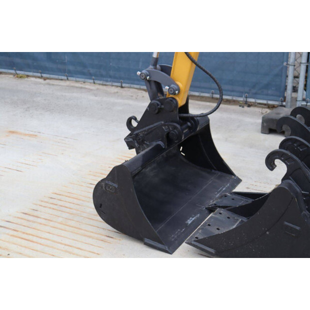 2025 XCMG XE18E-42811054