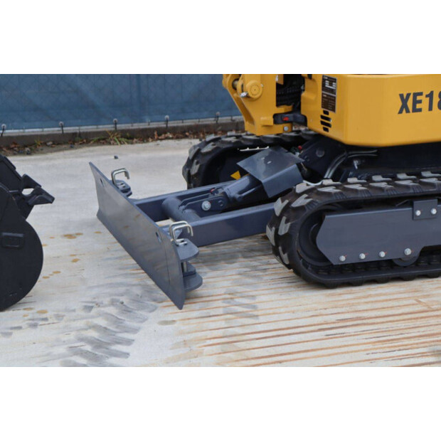2025 XCMG XE18E-42811090