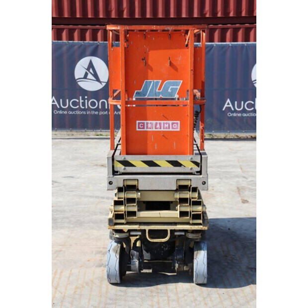 2012 جيه ال جي 1930ES-42811273