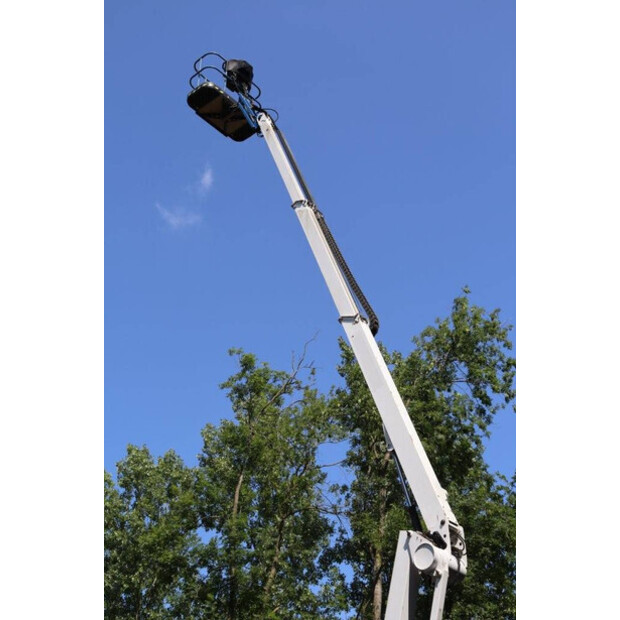 2010 Niftylift HR21D-42811507