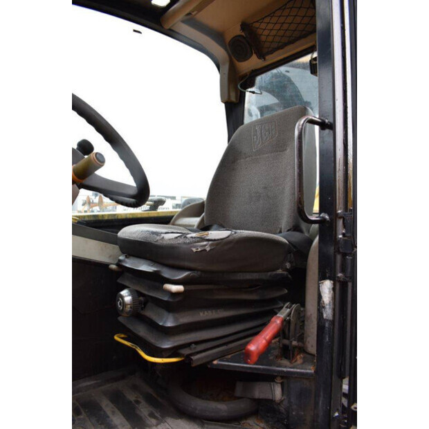 1999 جيه سي بي SLP 532-42811827