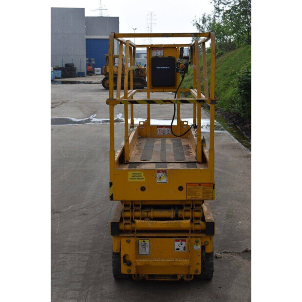 2007 هولوت COMPACT 8-42812024