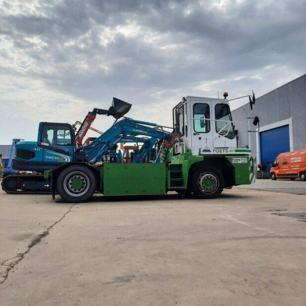 2011 MOL YME225/4X2-42812204