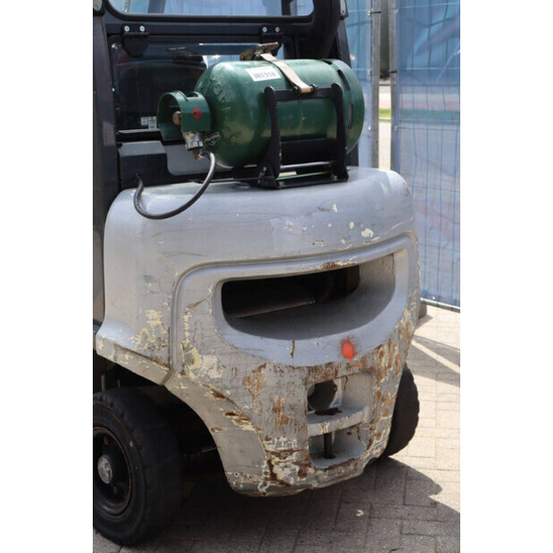 2005 NISSAN UD02A25PQ-42813082